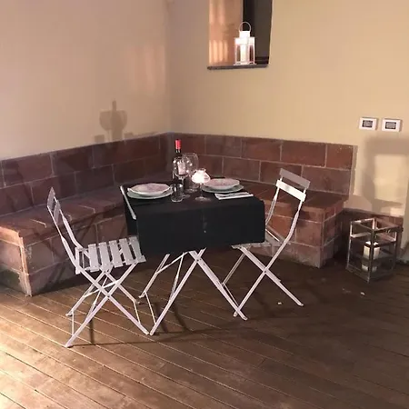 Incantevole Monolocale Con Giardino