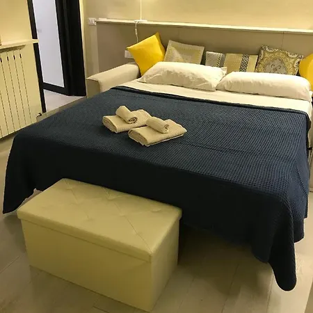 Incantevole Monolocale Con Giardino Lejlighed